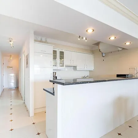 Appartement 1005 Con Vistas Al San Maurici By Homeselectspain *